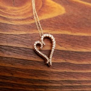 Rose gold heart necklace
